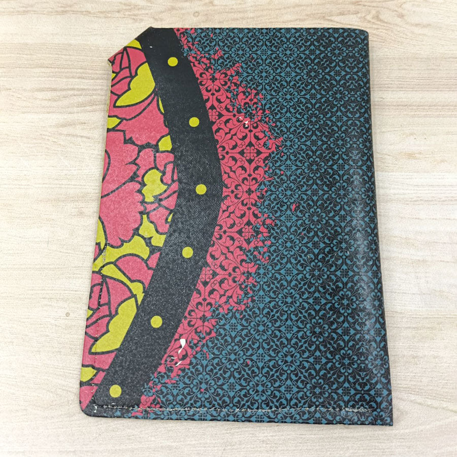 Catrina passport holder