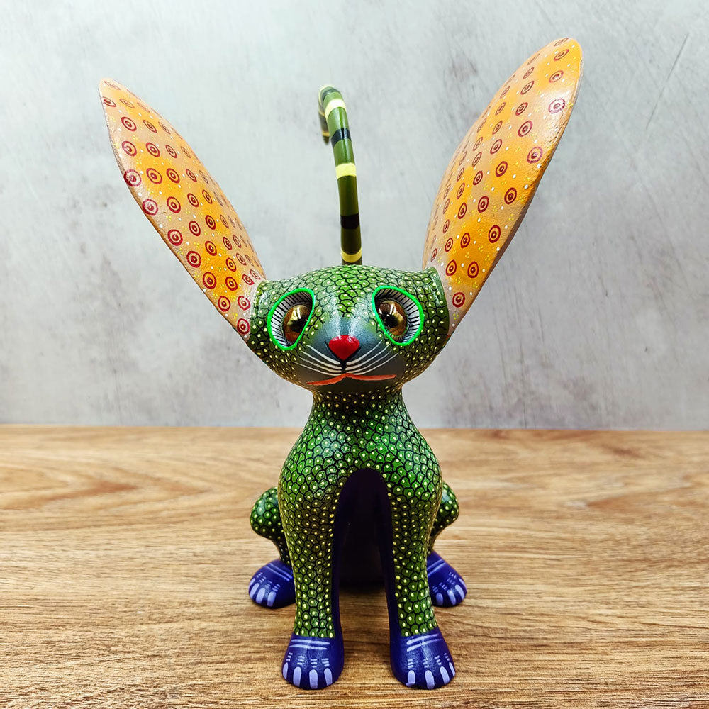 Ratón alebrije orejón verde