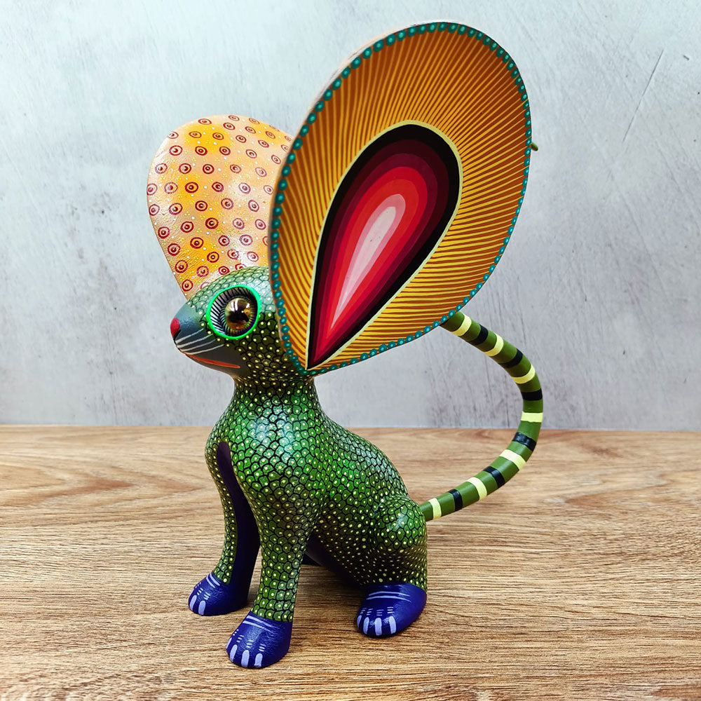 Ratón alebrije orejón verde