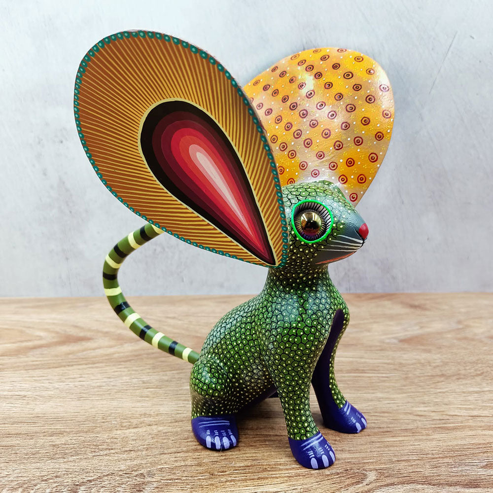 Ratón alebrije orejón verde