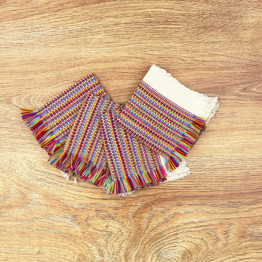Set of 4 coasters with striped design