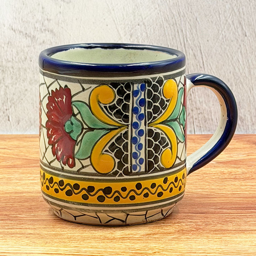 Coffeemug with red flower design