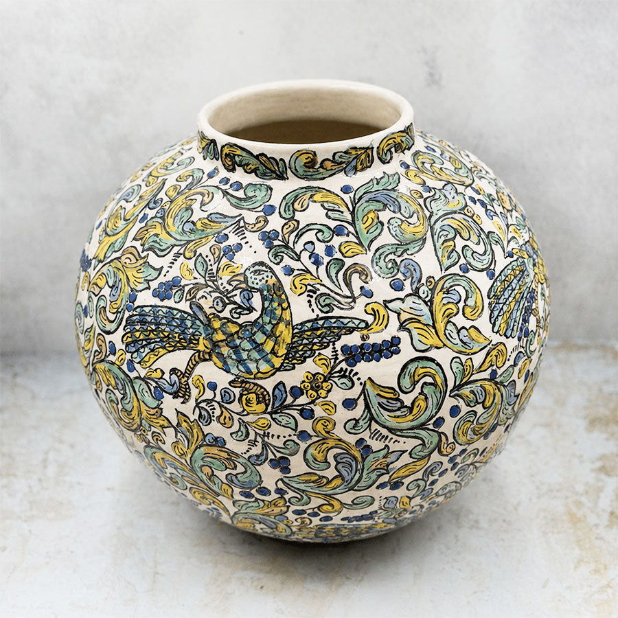 Spherical tibor with birds