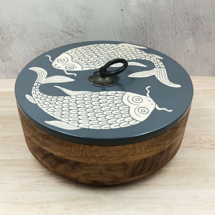 Tortilla holder with decorated wooden lid